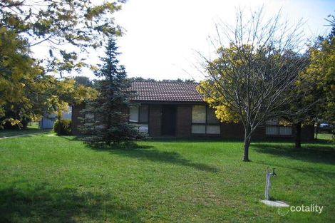 9 Digby Dr, Romsey, VIC 3434