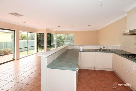 Property photo of 21 Mensa Court Roxburgh Park VIC 3064