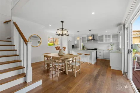 Property photo of 11 Brierty Street Wynnum West QLD 4178
