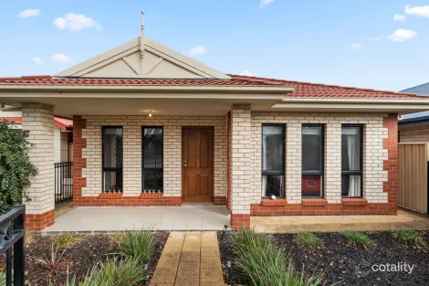 Property photo of 8 Admiral Parade Munno Para SA 5115
