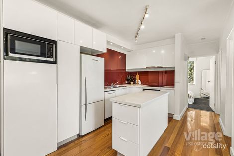 Property photo of 2/294 Nicholson Street Seddon VIC 3011