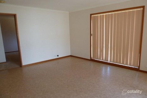 Property photo of 24 Nightingale Avenue West Wodonga VIC 3690