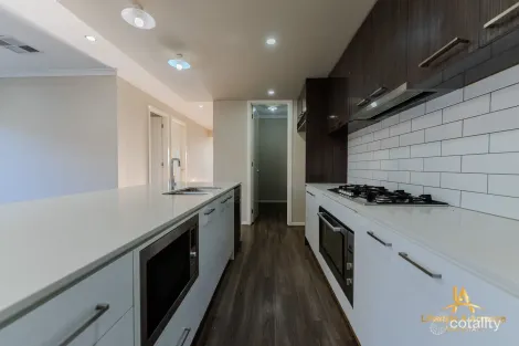 Property photo of 9 Persian Crescent Tarneit VIC 3029