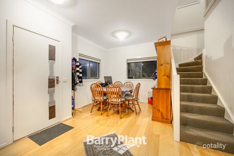 Property photo of 1 Leicester Square Pakenham VIC 3810
