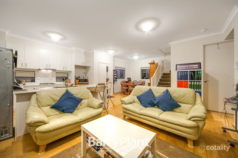 Property photo of 1 Leicester Square Pakenham VIC 3810