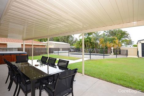 5 Vanda St, Urangan, QLD 4655