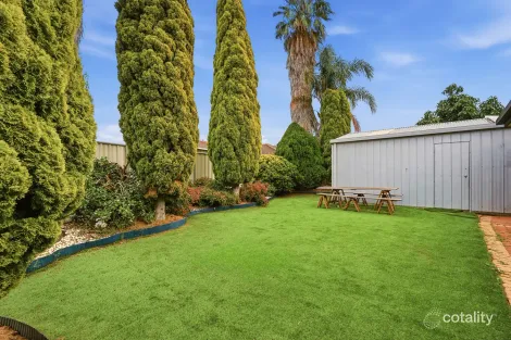 Property photo of 11 Avoca Court Werribee VIC 3030