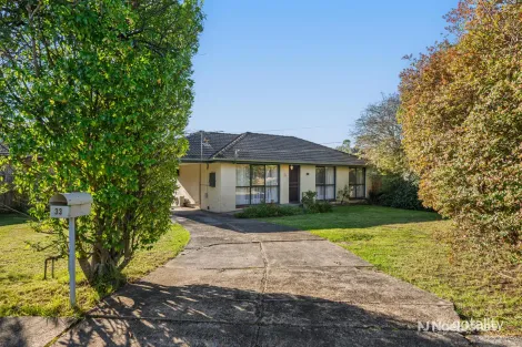 Property photo of 33 Cardigan Road Mooroolbark VIC 3138