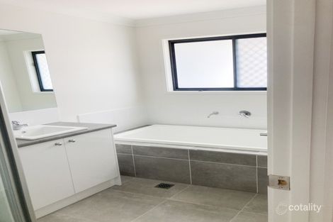 Property photo of 10 Springbrook Street Yarrabilba QLD 4207