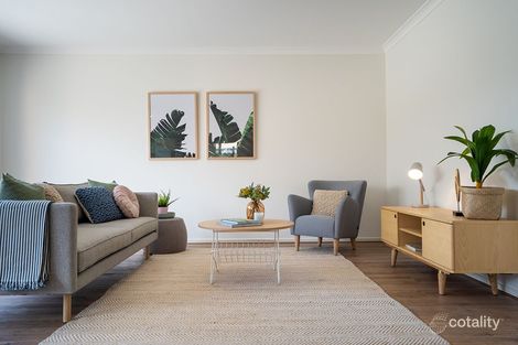 Property photo of 32 Banjolina Circuit Craigieburn VIC 3064