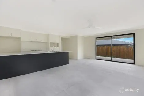 10 Daniell Cl, Ripley, QLD 4306