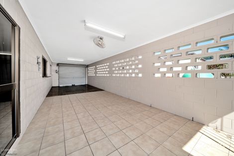 Property photo of 16 Sunflower Drive Mooroobool QLD 4870