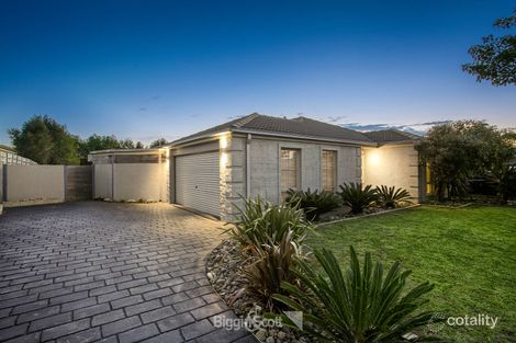 10 Langbourne Dr, Narre Warren South, VIC 3805