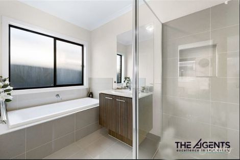 Property photo of 86 Clifton Circuit Tarneit VIC 3029