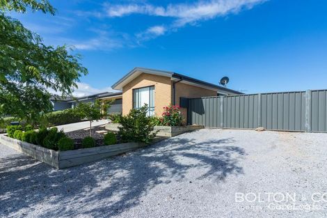 Property photo of 42 Wunderly Circuit Macgregor ACT 2615
