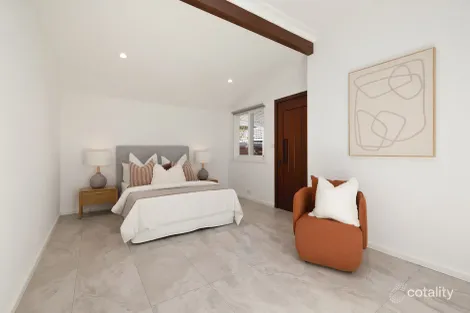 Property photo of 8 Pineview Avenue Manly Vale NSW 2093