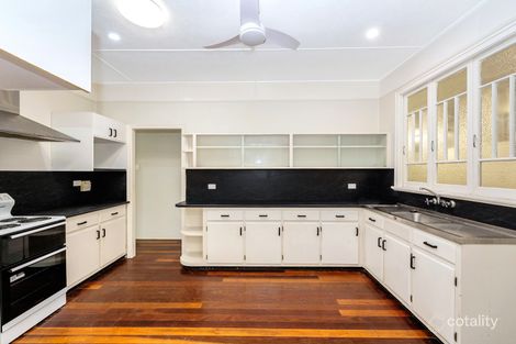 Property photo of 29 Surrey Street Hyde Park QLD 4812