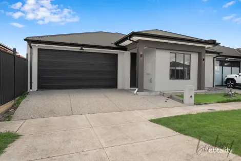 Property photo of 3 Hutch Avenue Donnybrook VIC 3064