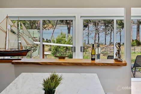 Property photo of 5 Sandrock Loop Abels Bay TAS 7112