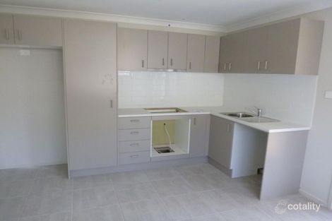 Property photo of 2/4 Malian Street Cliftleigh NSW 2321