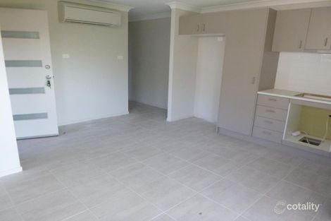 Property photo of 2/4 Malian Street Cliftleigh NSW 2321