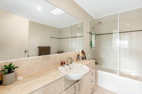 Property photo of 6/45 Hillridge Crescent Varsity Lakes QLD 4227
