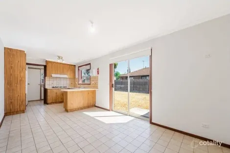 Property photo of 11 Davie Crescent Hoppers Crossing VIC 3029
