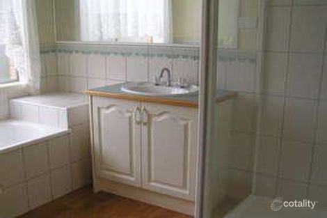 Property photo of 16 Emperor Road Berwick VIC 3806