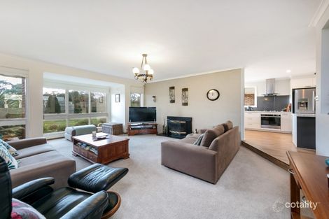 Property photo of 2 Kaylene Court Mount Martha VIC 3934