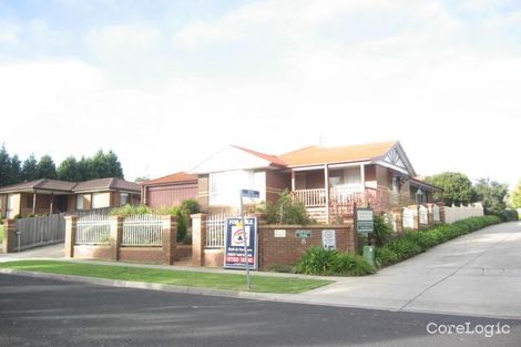 Property photo of 5/8 Monteith Crescent Endeavour Hills VIC 3802