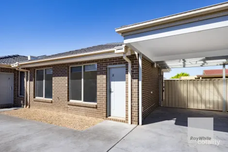 Property photo of 2/36 Harmon Avenue St Albans VIC 3021