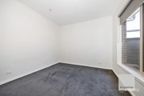 Property photo of 2/36 Harmon Avenue St Albans VIC 3021