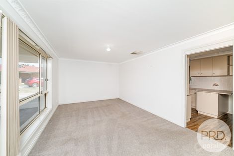 Property photo of 12 Gidgee Place Glenfield Park NSW 2650
