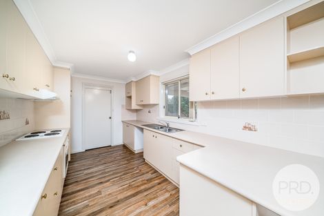 Property photo of 12 Gidgee Place Glenfield Park NSW 2650