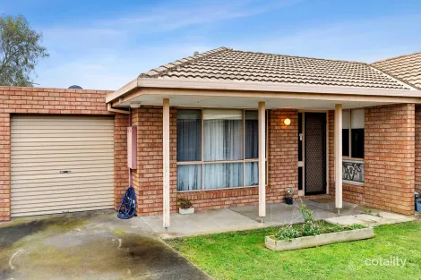 2/1 Richard Dr, Lara, VIC 3212