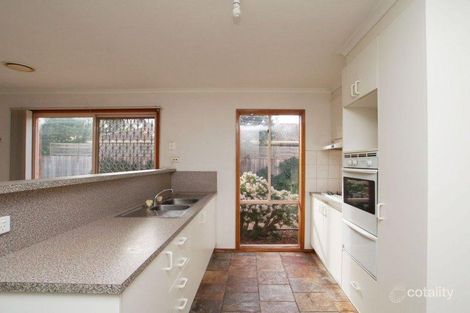 Property photo of 4 Aplin Place Roxburgh Park VIC 3064