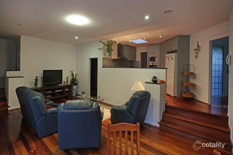 Property photo of 1 Lake Place Conder ACT 2906
