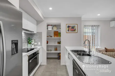 Property photo of 73 Whitby Circuit Jimboomba QLD 4280