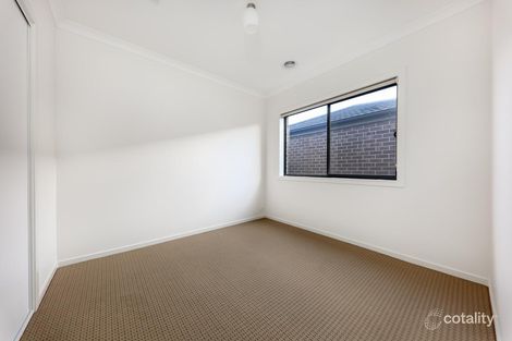 Property photo of 5 Augusta Way Strathtulloh VIC 3338
