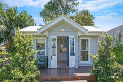 31 Marine Pde, Redcliffe, QLD 4020