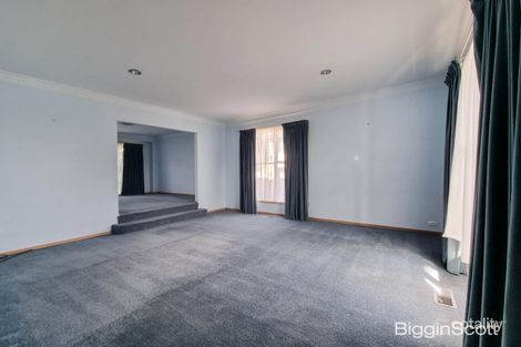 Property photo of 8 Daryl Avenue Glen Waverley VIC 3150