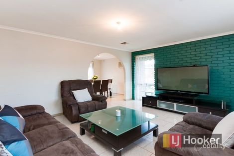 Property photo of 15 Roma Avenue Cranbourne VIC 3977