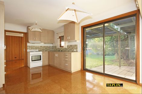 30 Central Ave, Hallett Cove, SA 5158