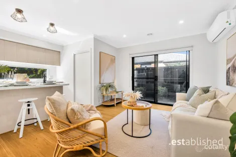 Property photo of 4 Darsham Crescent Point Cook VIC 3030