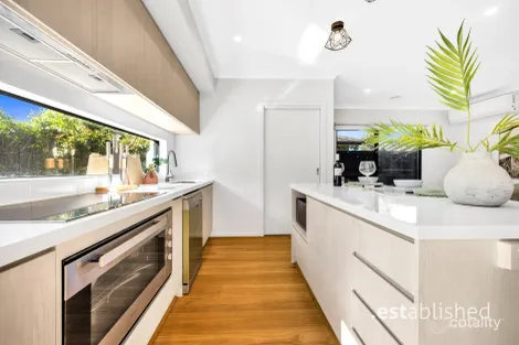 Property photo of 4 Darsham Crescent Point Cook VIC 3030