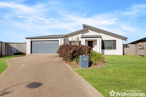 Property photo of 11 Bombo Court Blacks Beach QLD 4740