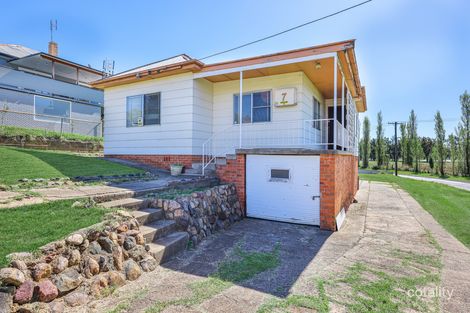 Property photo of 7 William Street West Tamworth NSW 2340