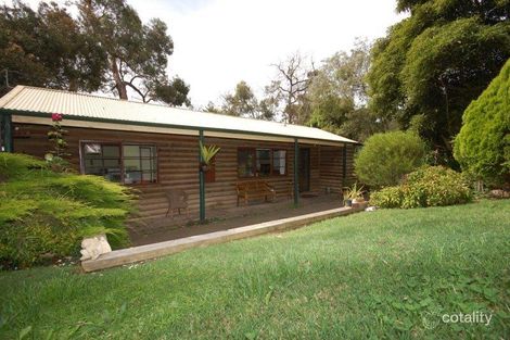 16 Wombalano Rd, Mount Evelyn, VIC 3796