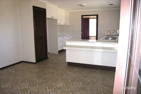 Property photo of 16 Malcolm Place Kambah ACT 2902