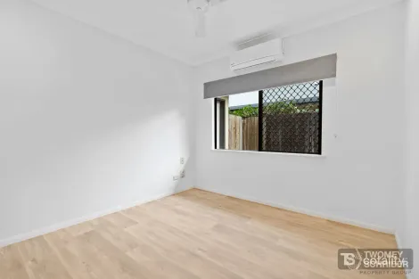 Property photo of 10 Beck Close Bentley Park QLD 4869